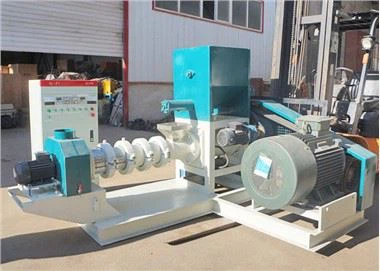 Ekstruder za hranu za male ribe